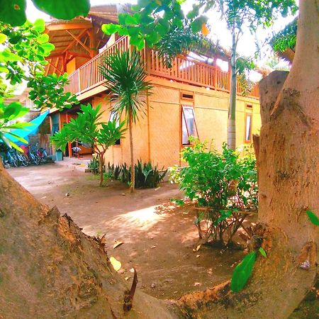 Lima Bintang Hotel Gili Trawangan Kültér fotó