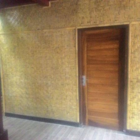 Lima Bintang Hotel Gili Trawangan Kültér fotó