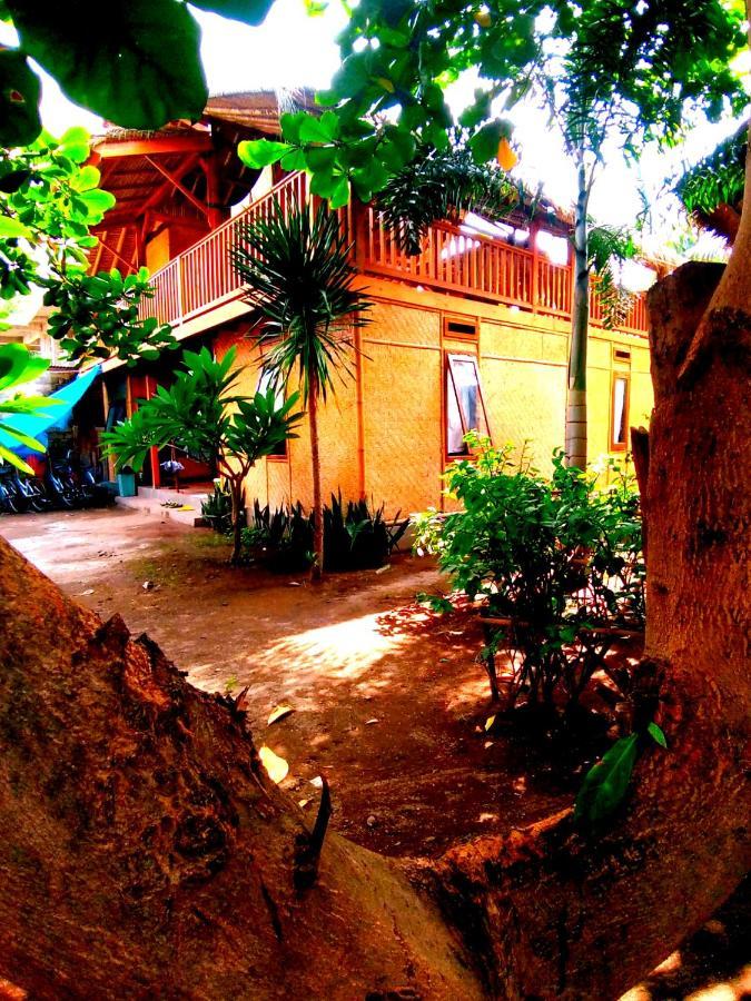 Lima Bintang Hotel Gili Trawangan Kültér fotó