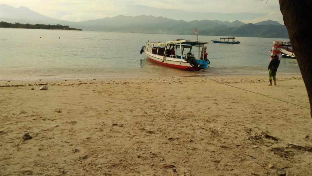 Lima Bintang Hotel Gili Trawangan Kültér fotó