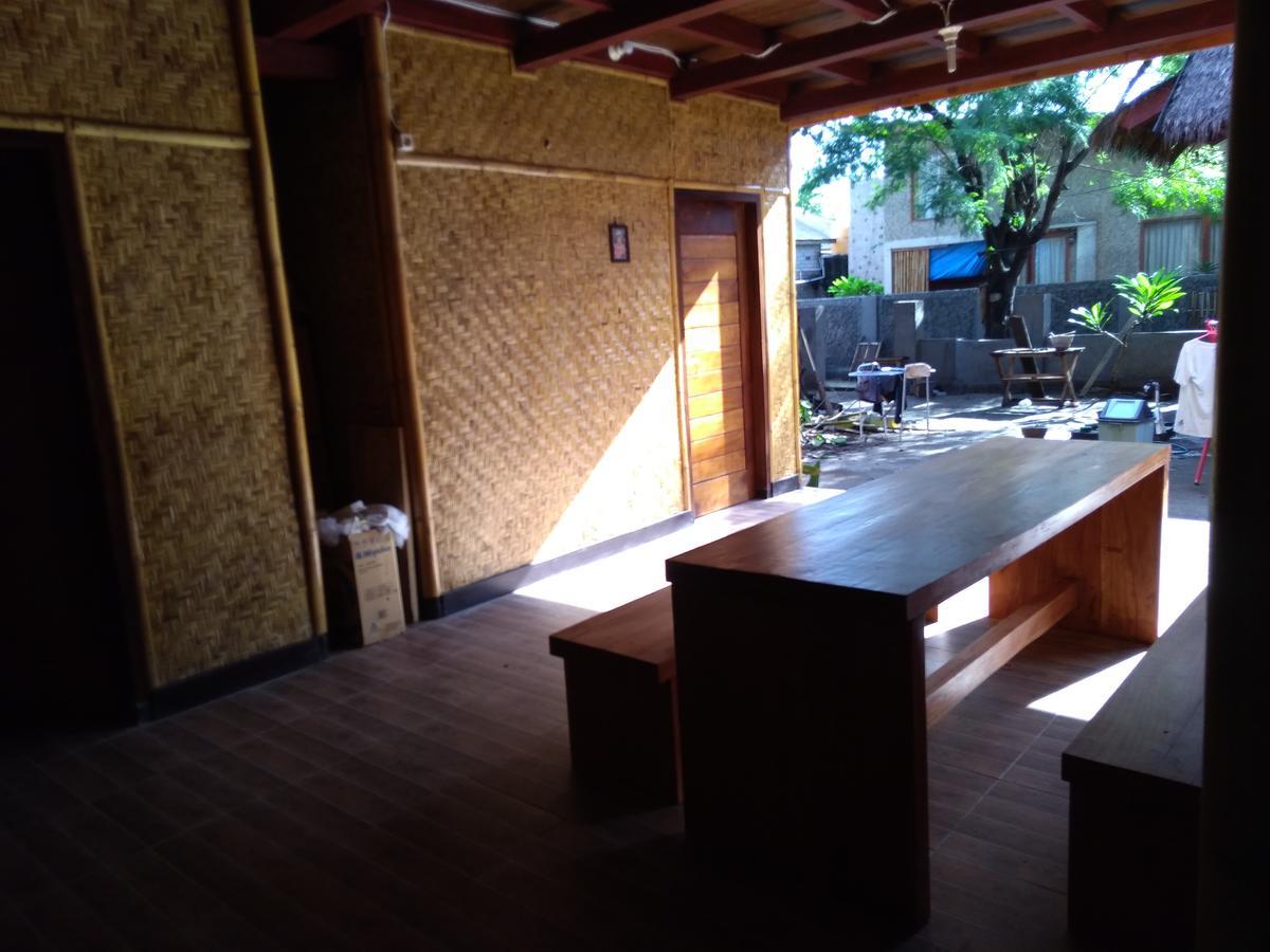 Lima Bintang Hotel Gili Trawangan Kültér fotó