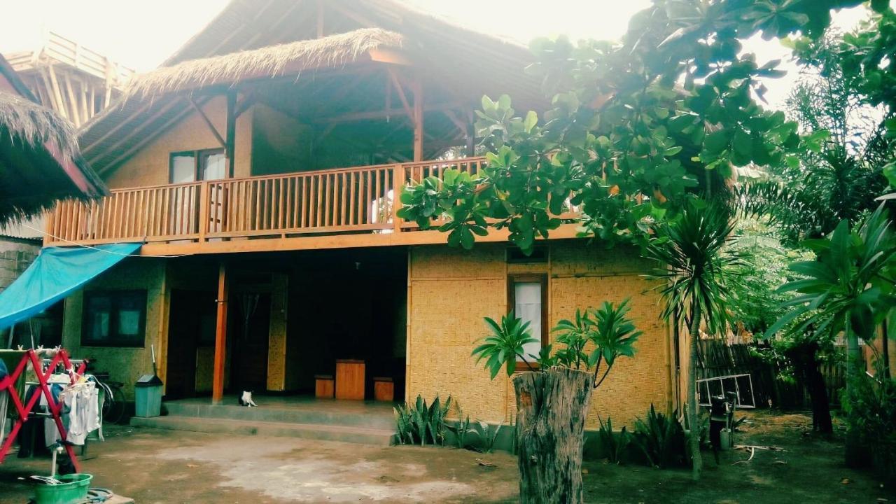 Lima Bintang Hotel Gili Trawangan Kültér fotó